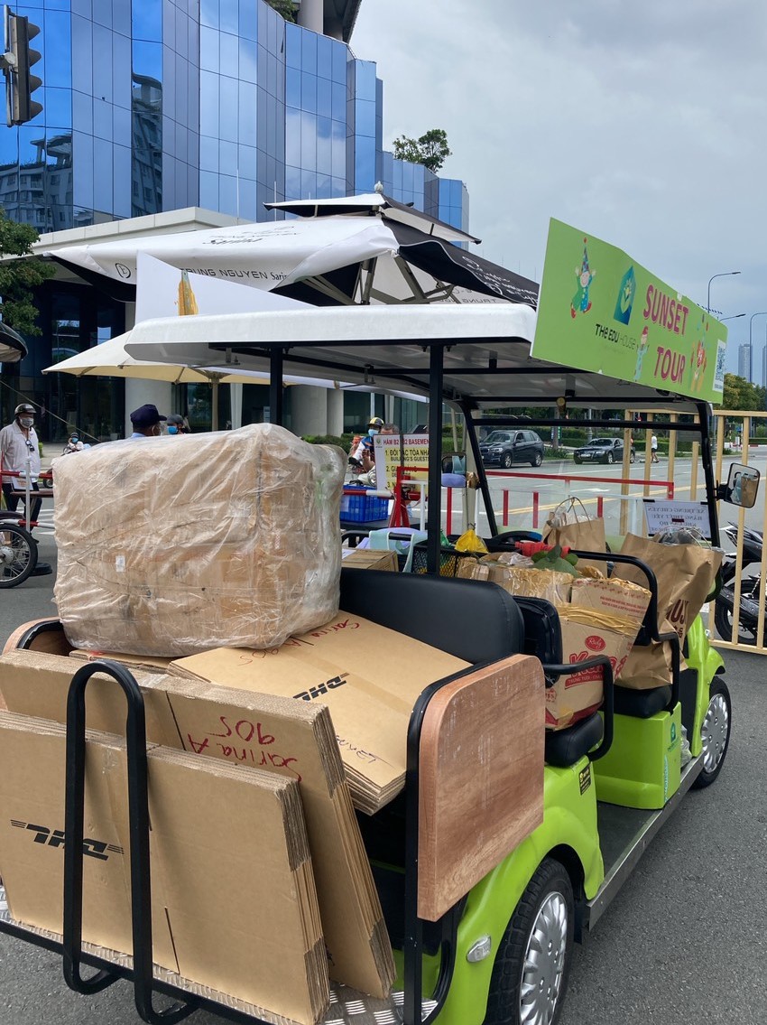 Cư dân đặt hàng, BQL MY HOUSE đi chợ