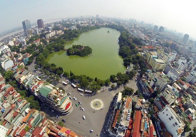 Có nên chọn mua nhà mặt hồ