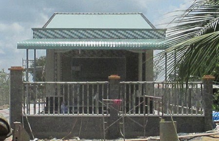 Phớt lờ quy định cán bộ thuế xây nhà trái phép