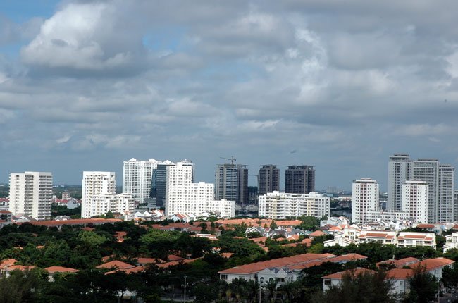 Văn phòng đủng đỉnh, nhà đất tăng tốc